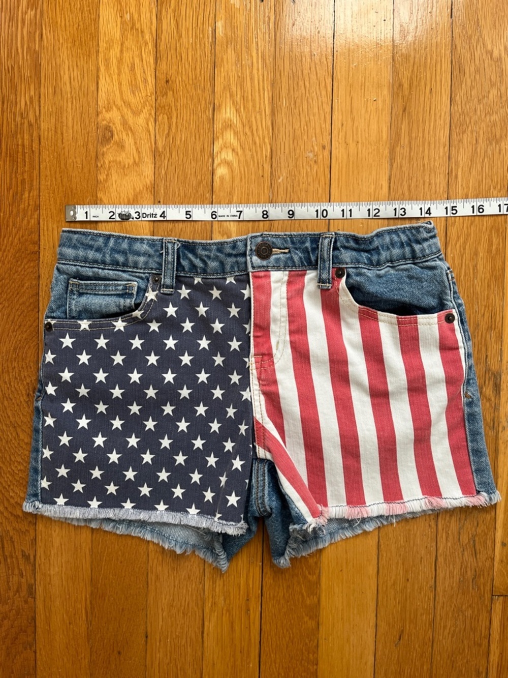 Girls 14 / 16 XL Stars & Stripes Denim Jean Shorts Cutoff Raw Hem 4th of July - Picture 7 of 9